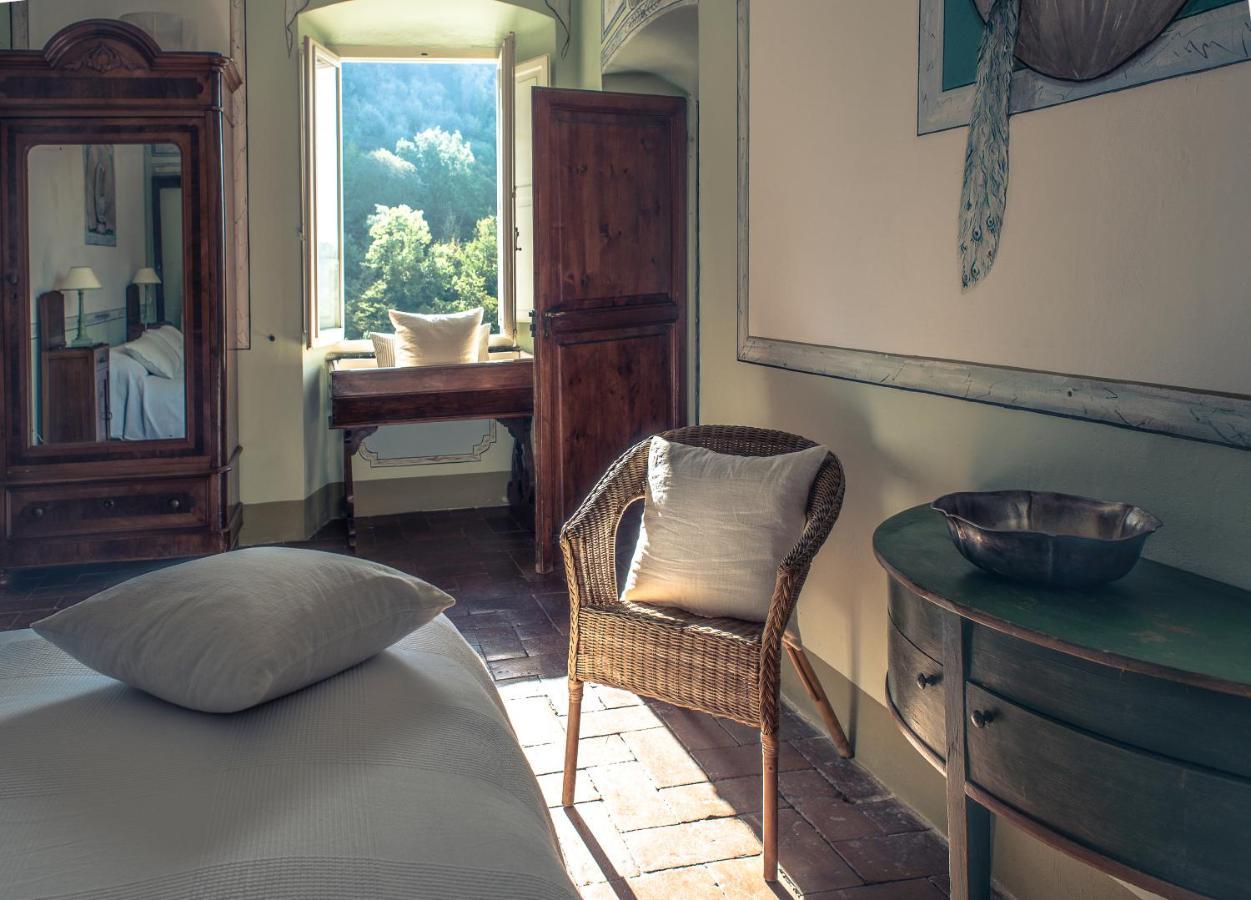 Casale Amati Country House Ortonovo Exterior photo
