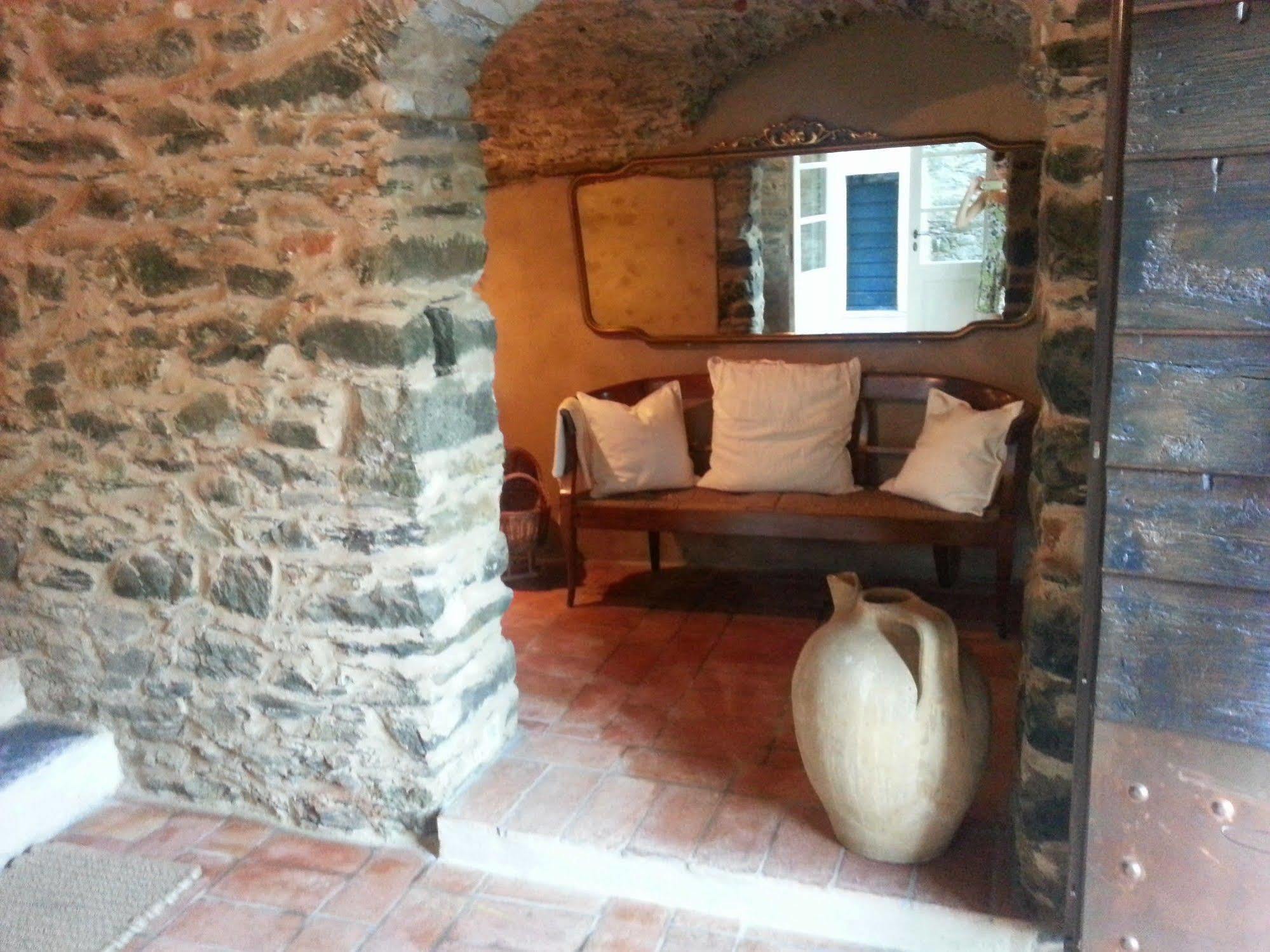 Casale Amati Country House Ortonovo Exterior photo