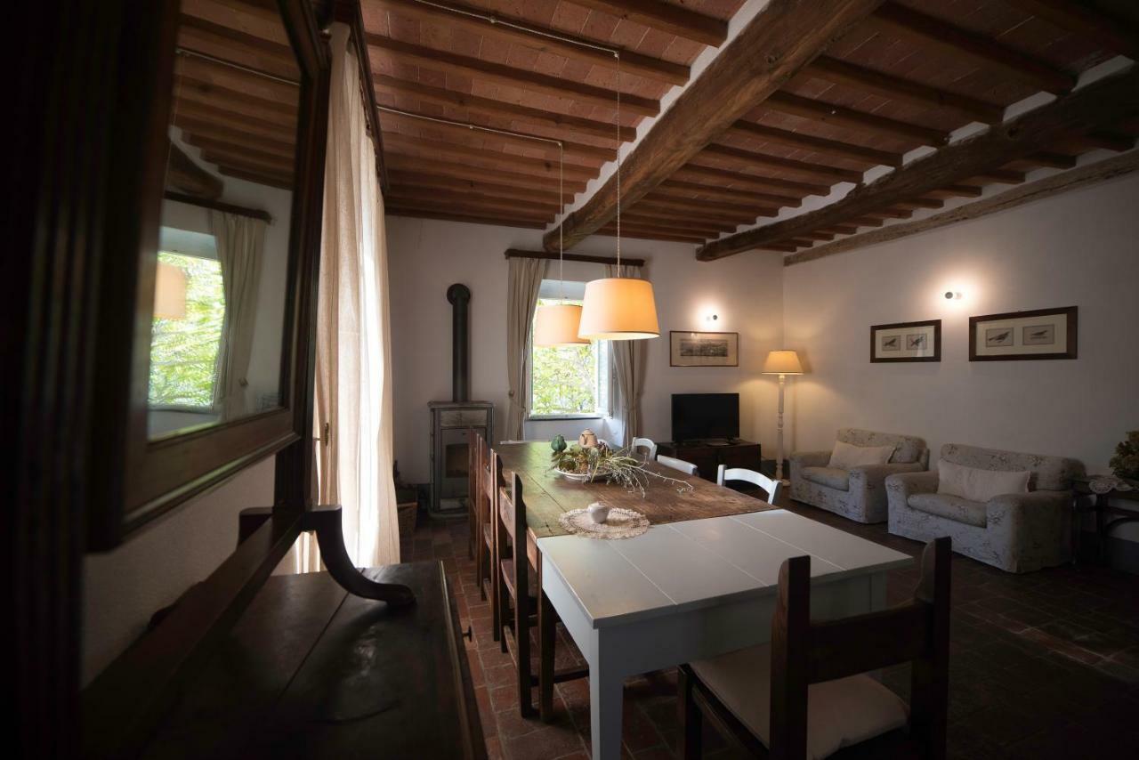 Casale Amati Country House Ortonovo Exterior photo