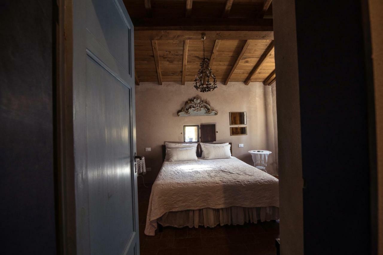 Casale Amati Country House Ortonovo Exterior photo